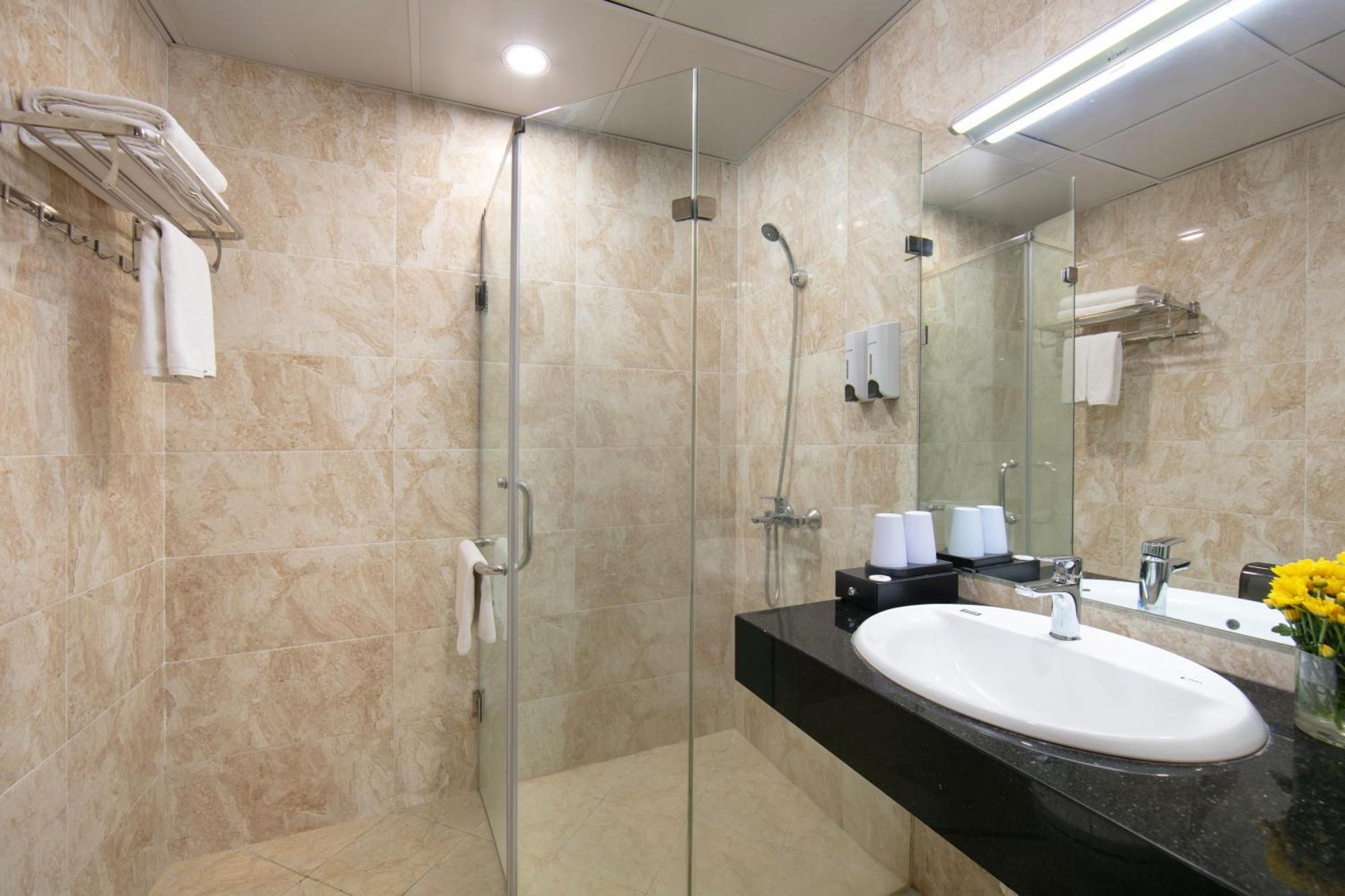 Hb Serviced Apartment - Lac Long Quan Hanoj Exteriér fotografie